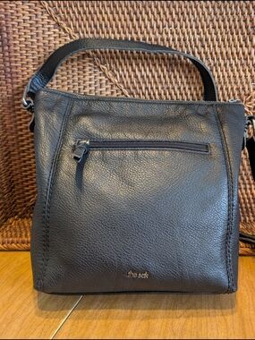 The Sak Black Leather Crossbody Bag Breaded Zipper Pulls